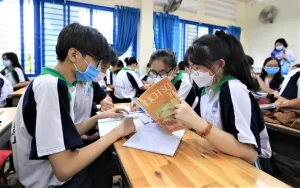 Lịch sử thành môn bắt buộc: Học sinh sẽ phải học 52 tiết học/năm (Ảnh minh hoạ)